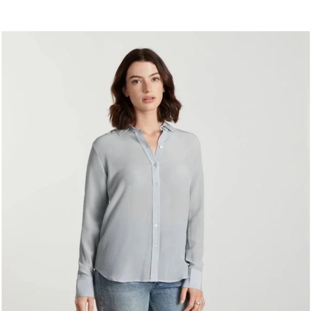 Everlane The Clean Silk Relaxed Shirt in Sky